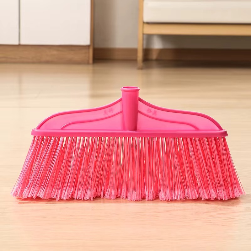 Balai de Jardin en Plastique à 4 Rangées de Poils